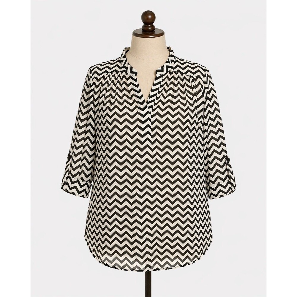 Justify Women’s 3X Sheer Chevron Roll Tab Blouse Black White NWT